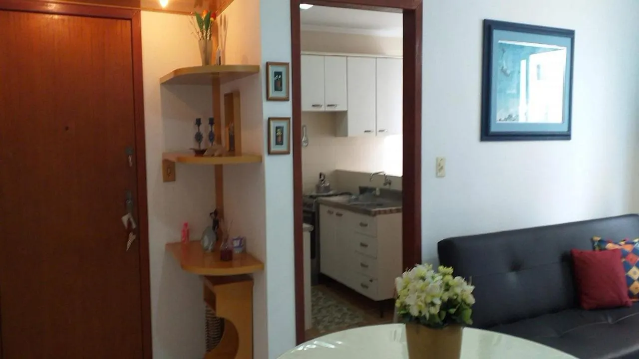 Apartamento Quadra Mar - 1 Quarto Refrigerado- Balneário Camboriú 아파트