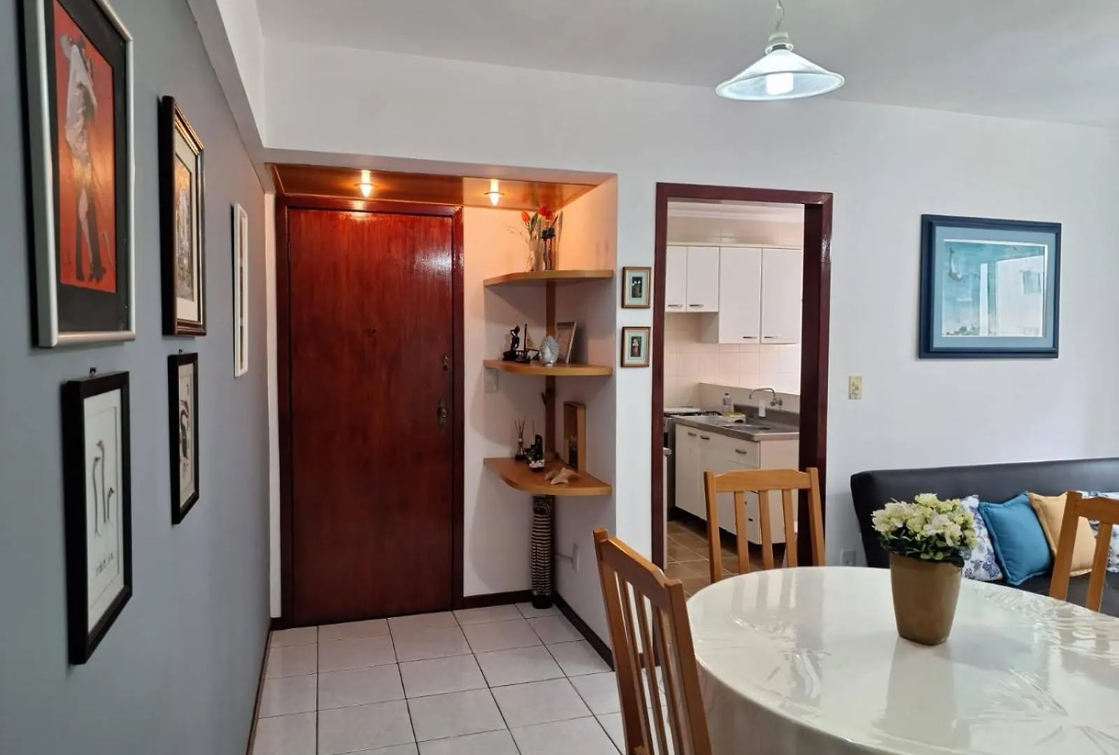 Apartamento Quadra Mar - 1 Quarto Refrigerado- Balneário Camboriú
